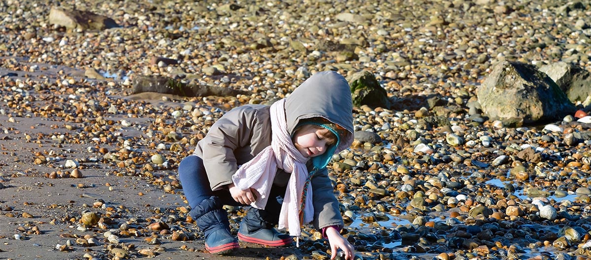 Enfant sur une plage dans le Nord-Pas-de-Calais